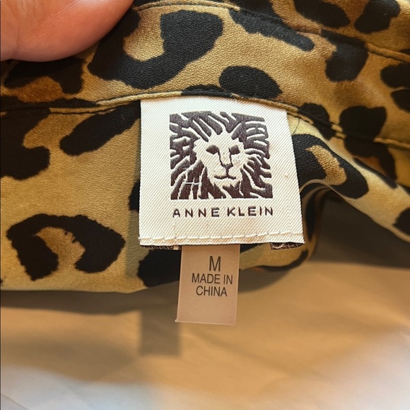 Anne Klein Brown Leopard Print Blouse - Picture 2 of 3
